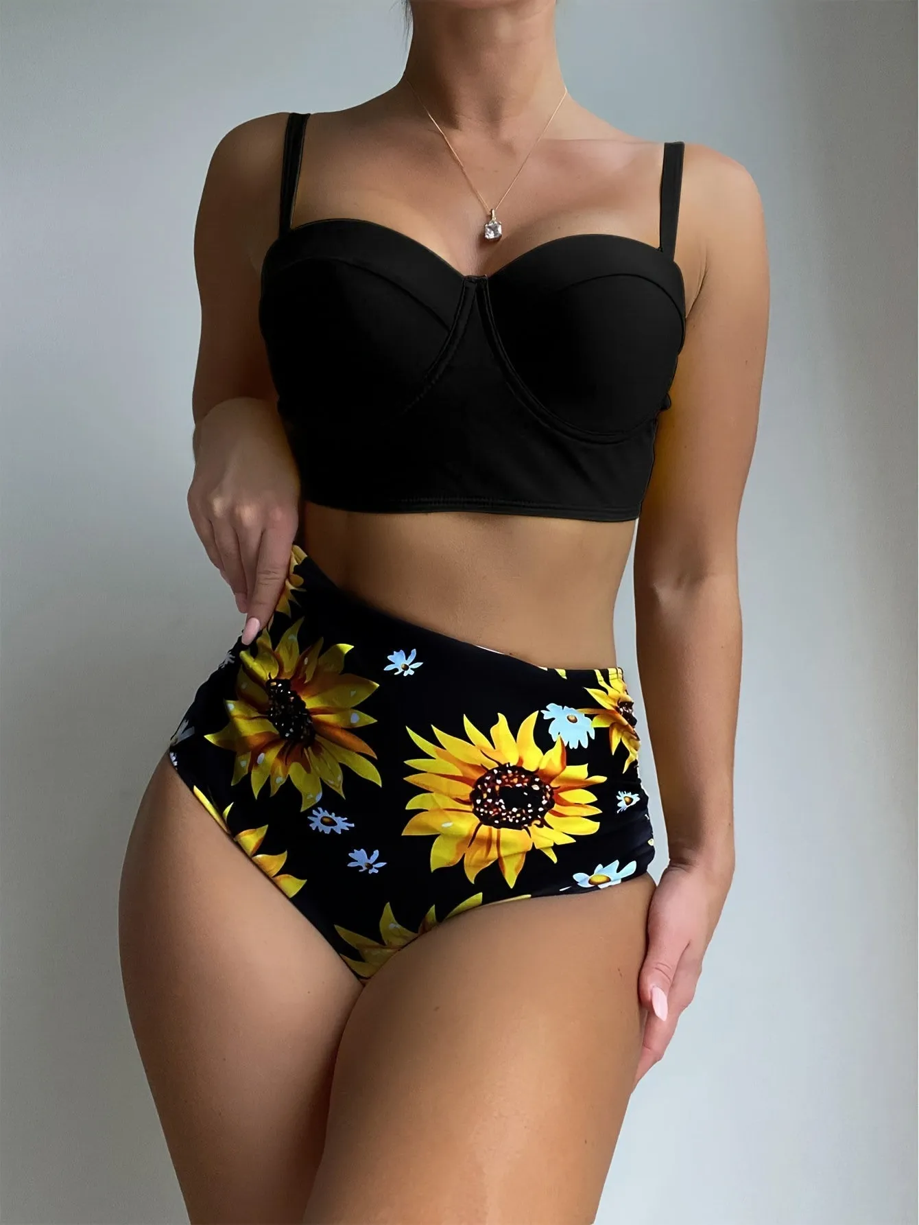 2 Piece Sunflower Print High Waisted Shorts Bikini Set - Stretchy, Spaghetti Strap, Cross Strape, Sleeveless, High Stretch Polyester Swimsuits for Women - Stylish, Comfortable, and Floral Patterned Swimwear for Swimming